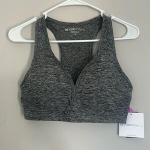 Beyond yoga, sports bra, size XL new with tags